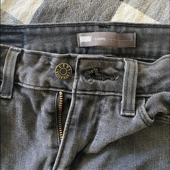 Levi’s Black legging Jeans raw hem skinny - Picture 2 of 6